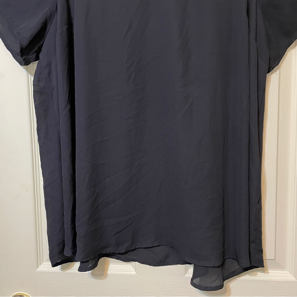 torrid Georgette Cage Front Top Short Sleeves Deep Black Strappy Plus Size 3X - Picture 4 of 11